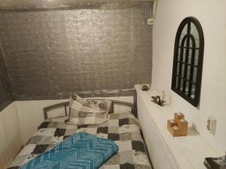 Ferienwohnung Sleeps 6 with Whirlpool - 2