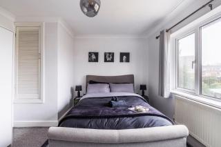 Stylish Two-Bed Apartment in Ashford - Ashford - 9