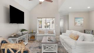 Pelican Retreat by AvantStay 5 MINS TO BEACH Pet Friendly w Pool BBQ - 4