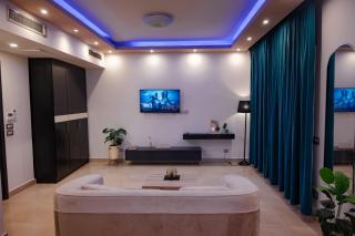 HolidayDays Near O1 - 7