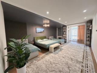 Spacious Family Apartment - 4 beds - Central Location - 2