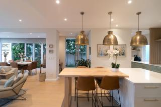 Lagoon Edge - Thesen Island - 2