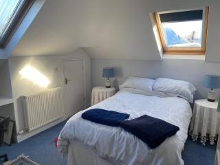 Lovely Bungalow in beautiful neighbourhood - 7