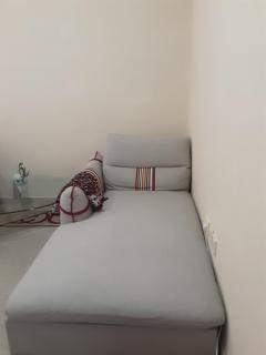 Cozy Oasis, one Bedroom with private Toilet and kitchen - 9