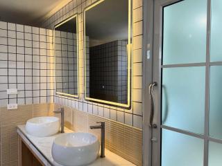 Nana Best Hostel - 7