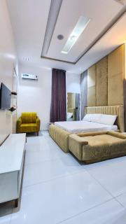 Escalade Apartment - 5