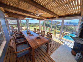 The Mermaid's Tail - 0