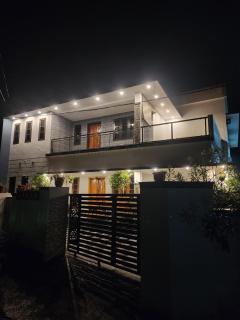 Sathwika - Nedumangād - 8