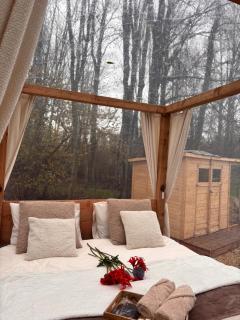 Bubbeltent in bos met hottub, 20m Amsterdam - 2