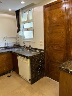 4 En-Suite Bedrooms Villa in Madinaty - 1