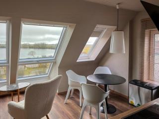 Attic Apartment Stichling With Views Of The Eider - 4