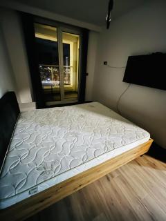 28th Floor Sky City View Apartment - 3