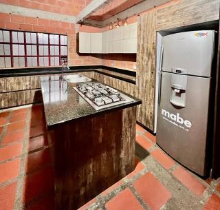 Finca La Carmelita Casa Campestre con Piscina y entre Montañas a sólo minutos de Santa Rosa de Cabal - 1