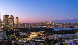 SKYHOME POTTS POINT with Panoramic Harbour & Bridge CITY SKYLINE View POOL GYM & 2 Min to Opera house & CBD Free Parking - 5