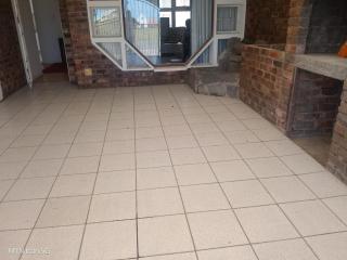 Quigney House on 66 Rhodes - 5