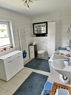 Modernes Haus in Hafenstadt - 3