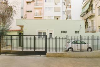 Aroura Homes Garden House 2BR 2BA Free Parking - 0