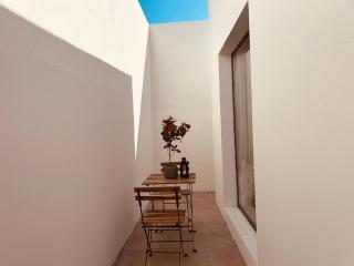 Central Muscat Petit 1BR Villa - 6