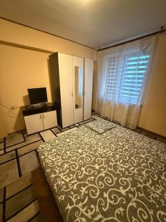 Apartament decomandat , 2 camere - 9