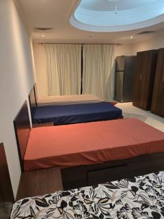 Powerhouse Sharing Female - 4