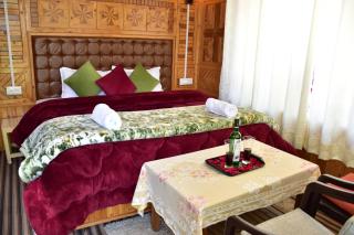 Himalayan Pine Majesty - 7