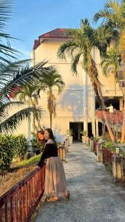 Jansom Beach Resort - 1