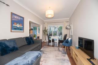 Beautiful flat with back patio Battersea London - Pass the Keys - 9