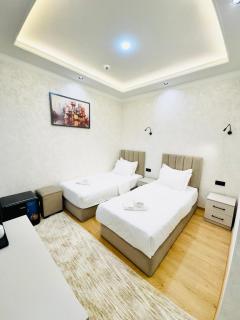 The Moonya Hotel - 1