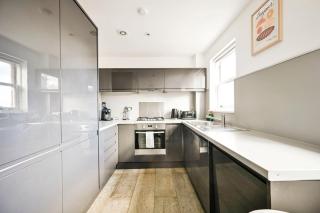 Bright Shoreditch 1 Bed Apartments - 2