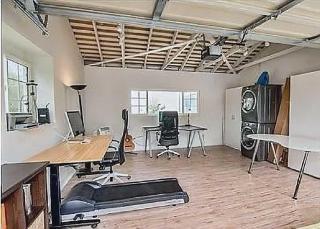 Stylish Three-Bedroom Coastal Home With Private Yard - 6