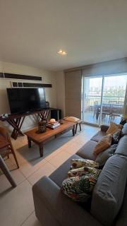 Apto Golf Ville resort com 3 suites - 6