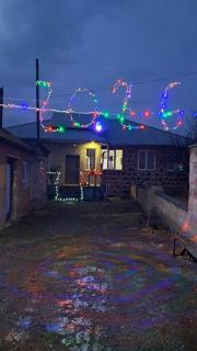 Manan Guesthouse - Chʼkalovka - 8