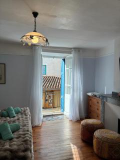 Spacious Village House in Ginoles with Garden - 2