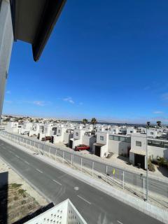 Cozy and New! Walk to the beach - 9