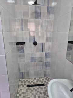 Unit 14 Sunbird Self-Catering - 3