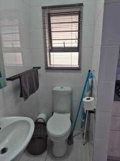 Unit 14 Sunbird Self-Catering - 4