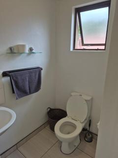 Sunbird Self-Catering Unit 4 - 9