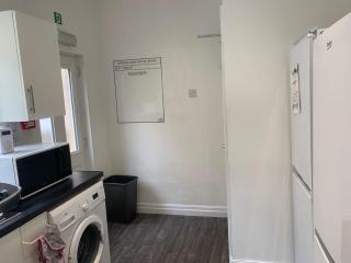 Coming Soon Family-Friendly 6BR Home Sleeps 13 - 6