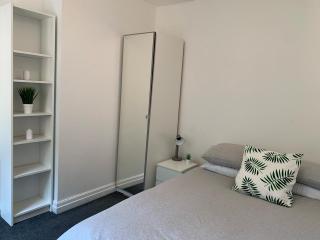 Coming Soon Family-Friendly 6BR Home Sleeps 13 - 2