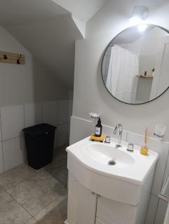 Departamento céntrico planta baja - 1