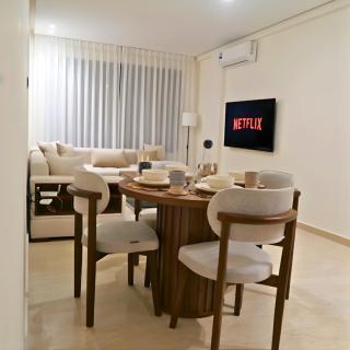 ORA Luxoria Suite Racine & Gym by Staycationcasa - 4