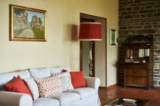 Frank Lloyd Wright-Inspired Villa In Tuscany - 2