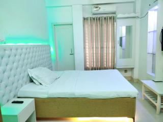 Baral White Rose Hotel - 2