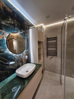 Трёхкомнатная квартира - 0