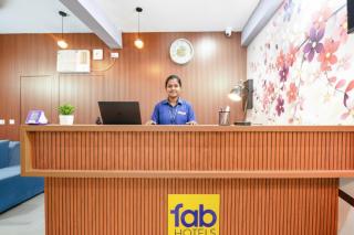 FabHotel Blue Stone Stay - 8