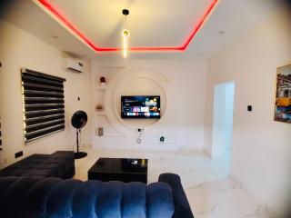 Onpoint luxury Apartment - 6