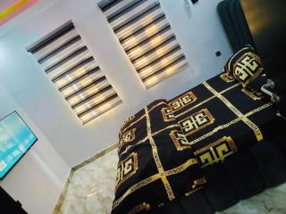 Onpoint luxury Apartment - 3