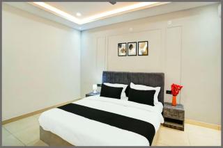 The Broadway- Annecy Inn Near Mall Road with -Wi-Fi -Restaurant -Premium & Deluxe Rooms Prime Location - Best Top Rated Hotel In Darjeeling - 1