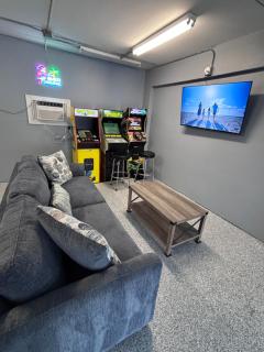 Oceanview - Heated Pool - Game Room - Steps to Beach - Sleeps 8 - 9