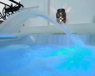 Mosaic Luxury Home - 8